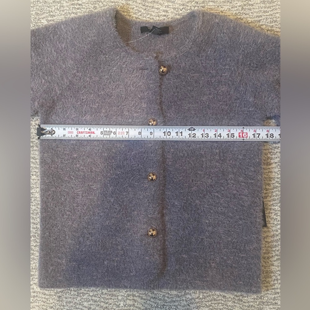 Tahari Gray Soft Cardigan Sweater With Gold Buttons Size Small NWT Luxe Cozy - Picture 11 of 12